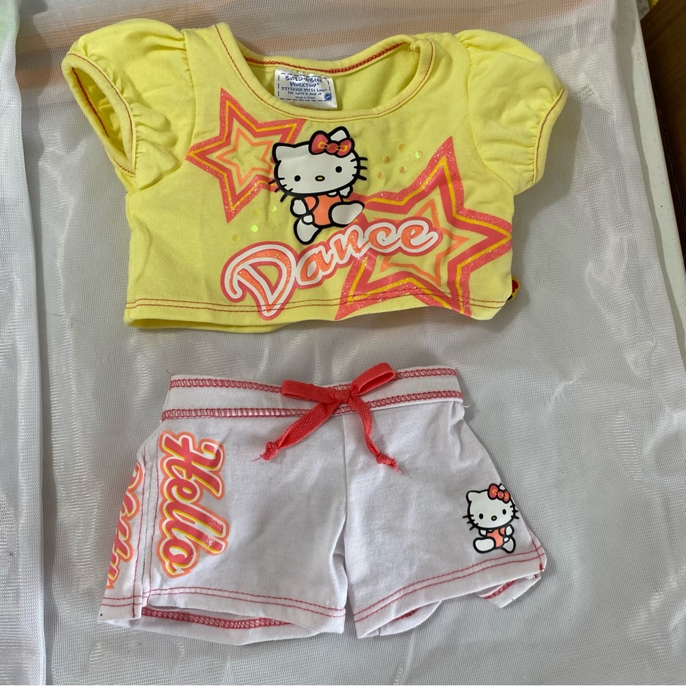 Build a bear hello kitty outfit shorts and t-shirt